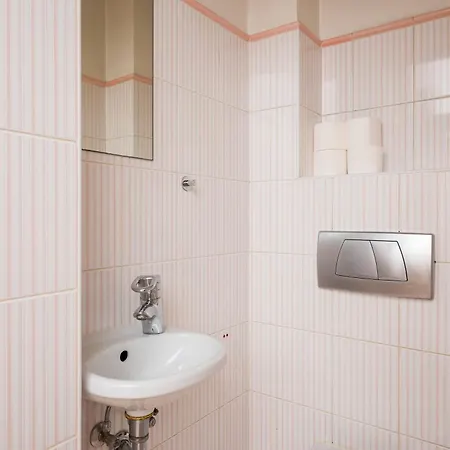 Praga Poludnie Spacious Apartment Warsaw Exterior photo